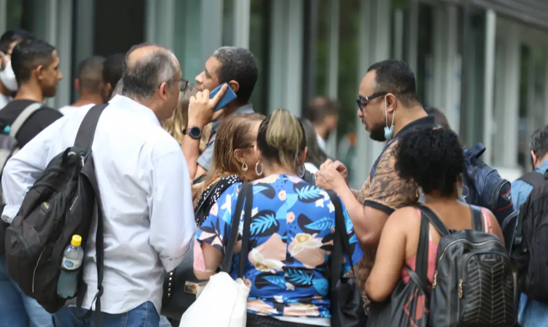 Salários diminuem pobreza em 22 regiões metropolitanas