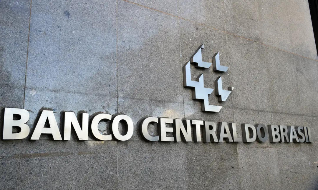 Banco Central amplia acesso a contas em moeda estrangeira