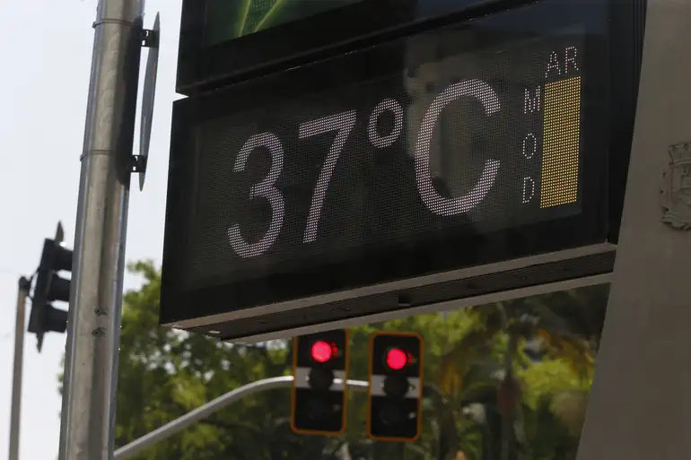 Brasil terá até 127 dias de calor extremo por ano até 2075